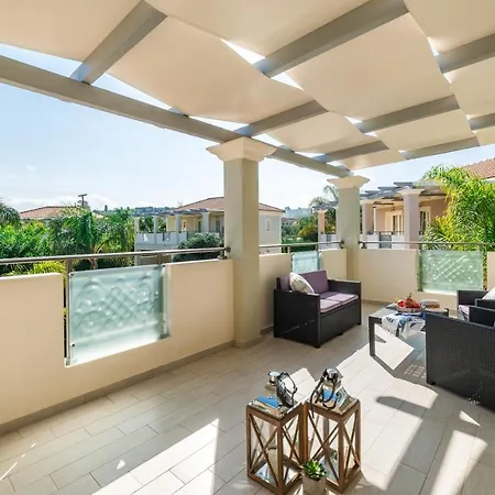 Mamfredas Luxury Vilă