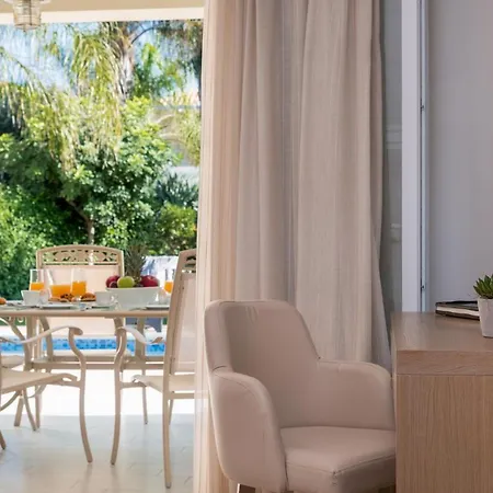 Mamfredas Luxury * Tsilivi (Zakynthos)