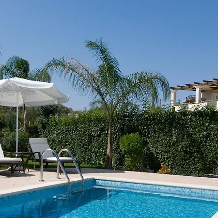 Mamfredas Luxury Villa Planos