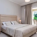 Mamfredas Luxury Vila *