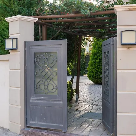 Mamfredas Luxury Villa Ciliví